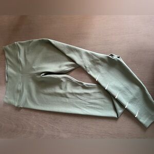 🆕Nike dry fit new with out tags size medium